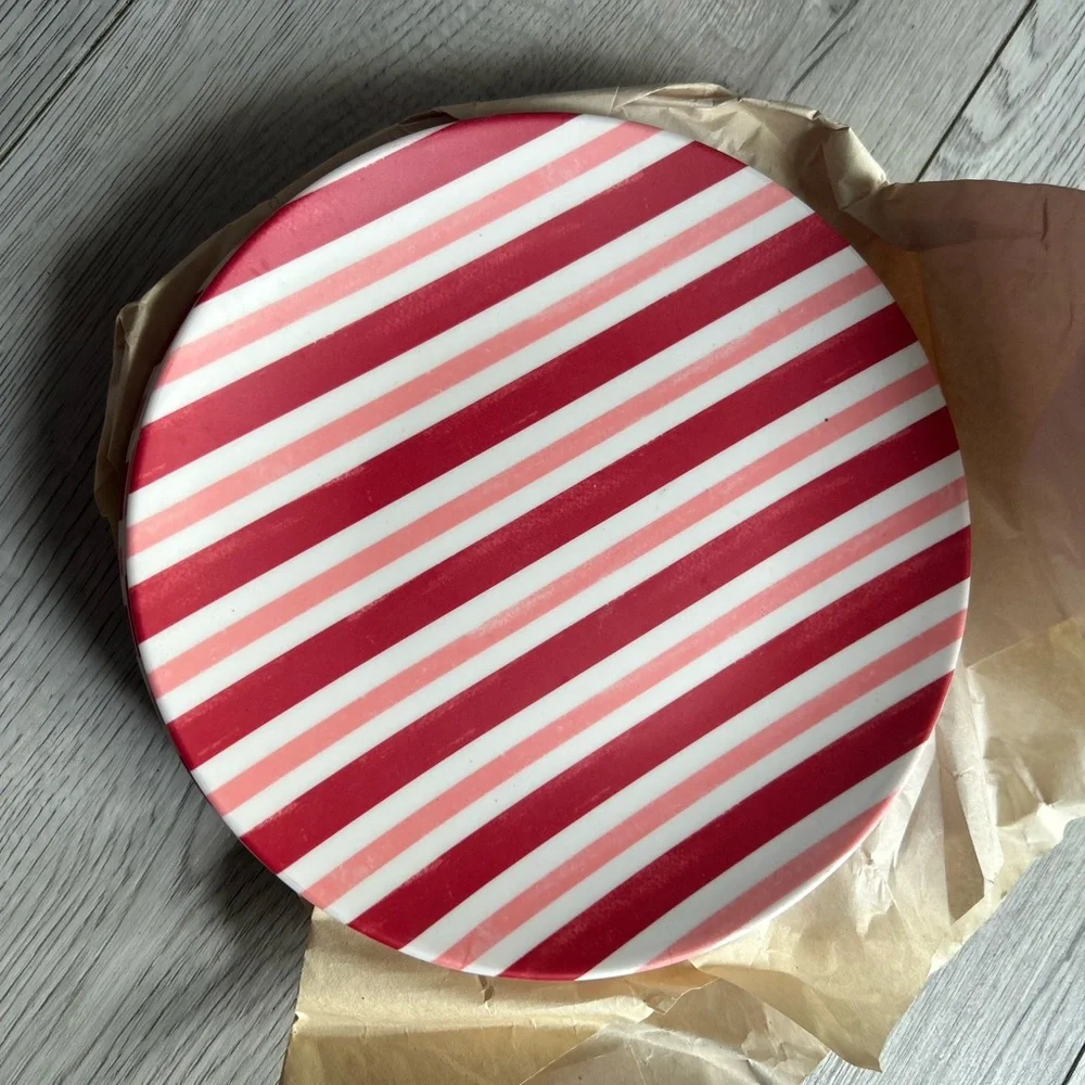 Diagonal Stripe Cake Platter — Red, Pink & White 6 dishes